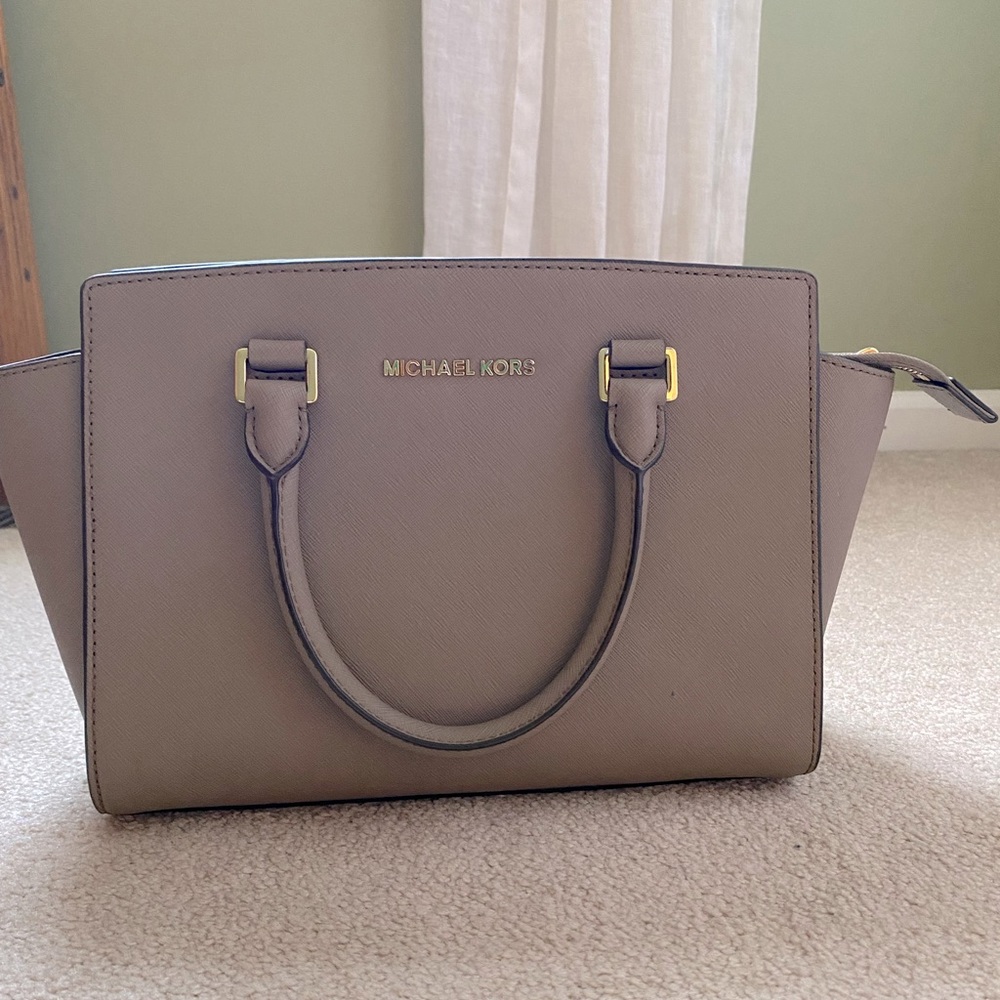 Michael Kors purse